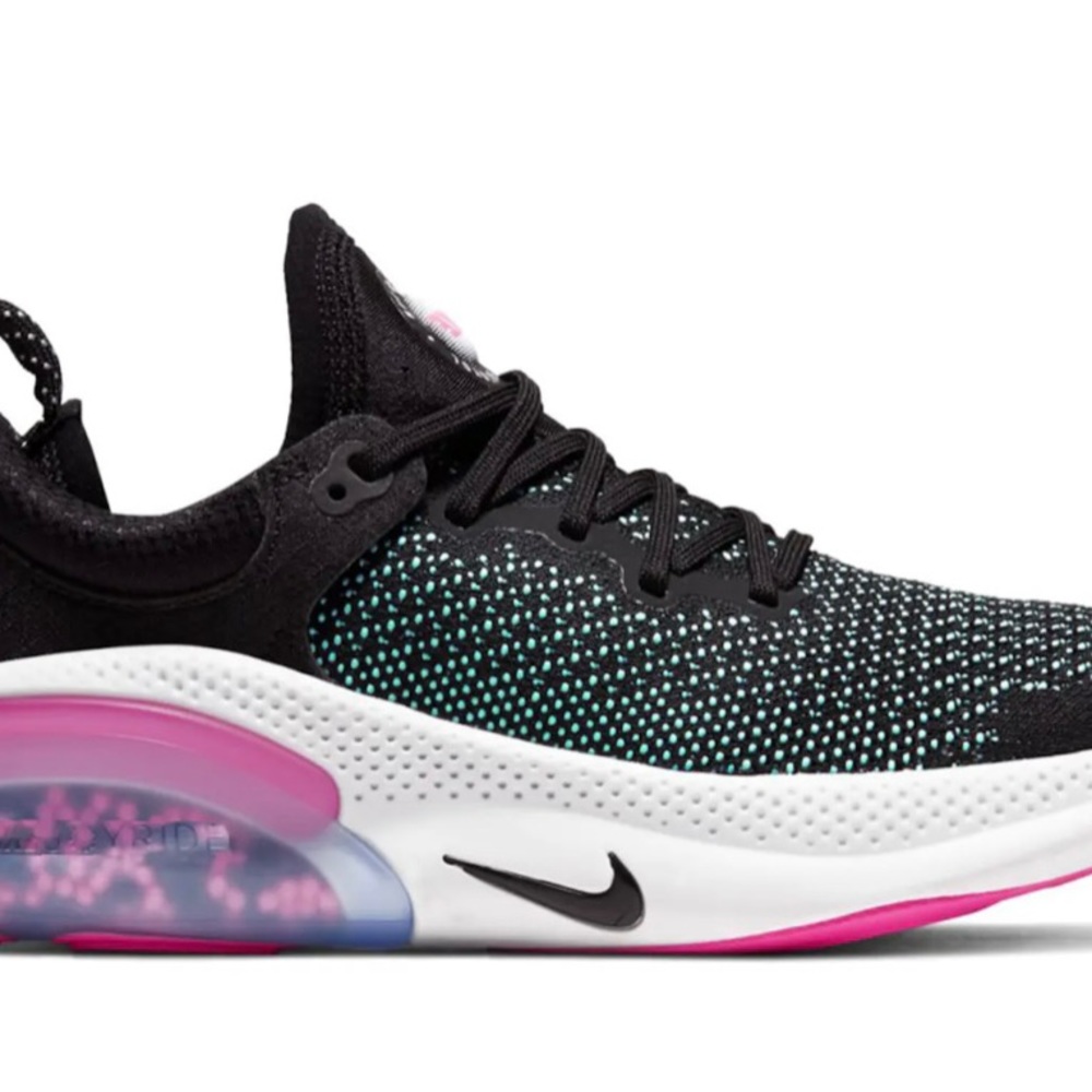Nike joyride run Flyknit pink blast sneakers women’s size 8 running shoes.